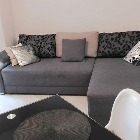 Apartament Zalesie Z Tarasem Lubiń Exterior foto