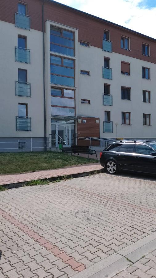 Apartament Zalesie Z Tarasem Lubiń Exterior foto